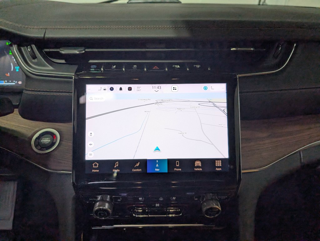 Used 2022 Jeep Grand Cherokee Summit AWD/4WD image 22