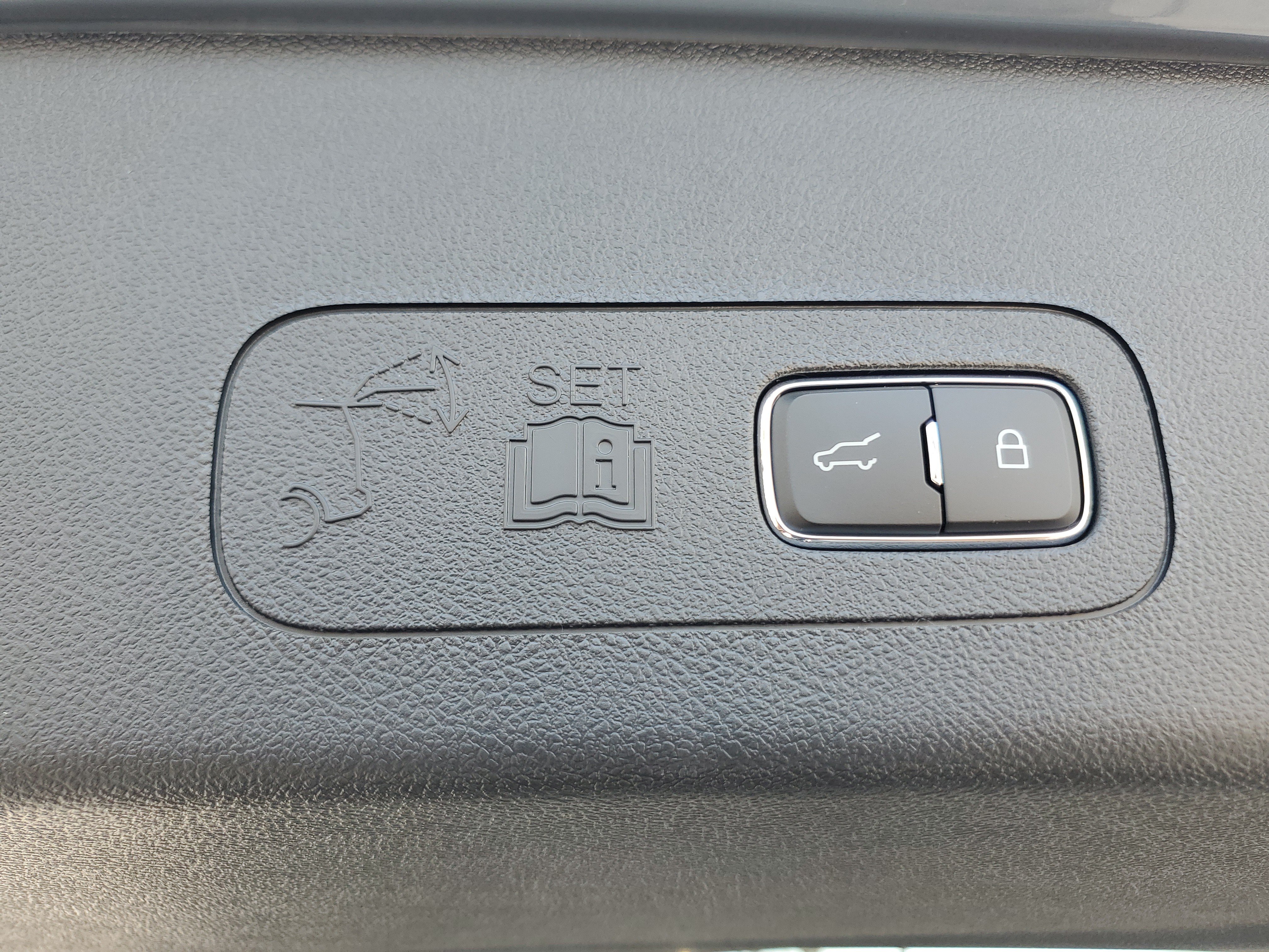 New 2026 Lincoln Aviator AWD image 30