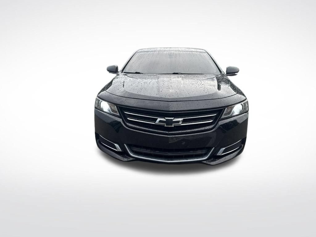 Used 2017 Chevrolet Impala LT FWD image 3