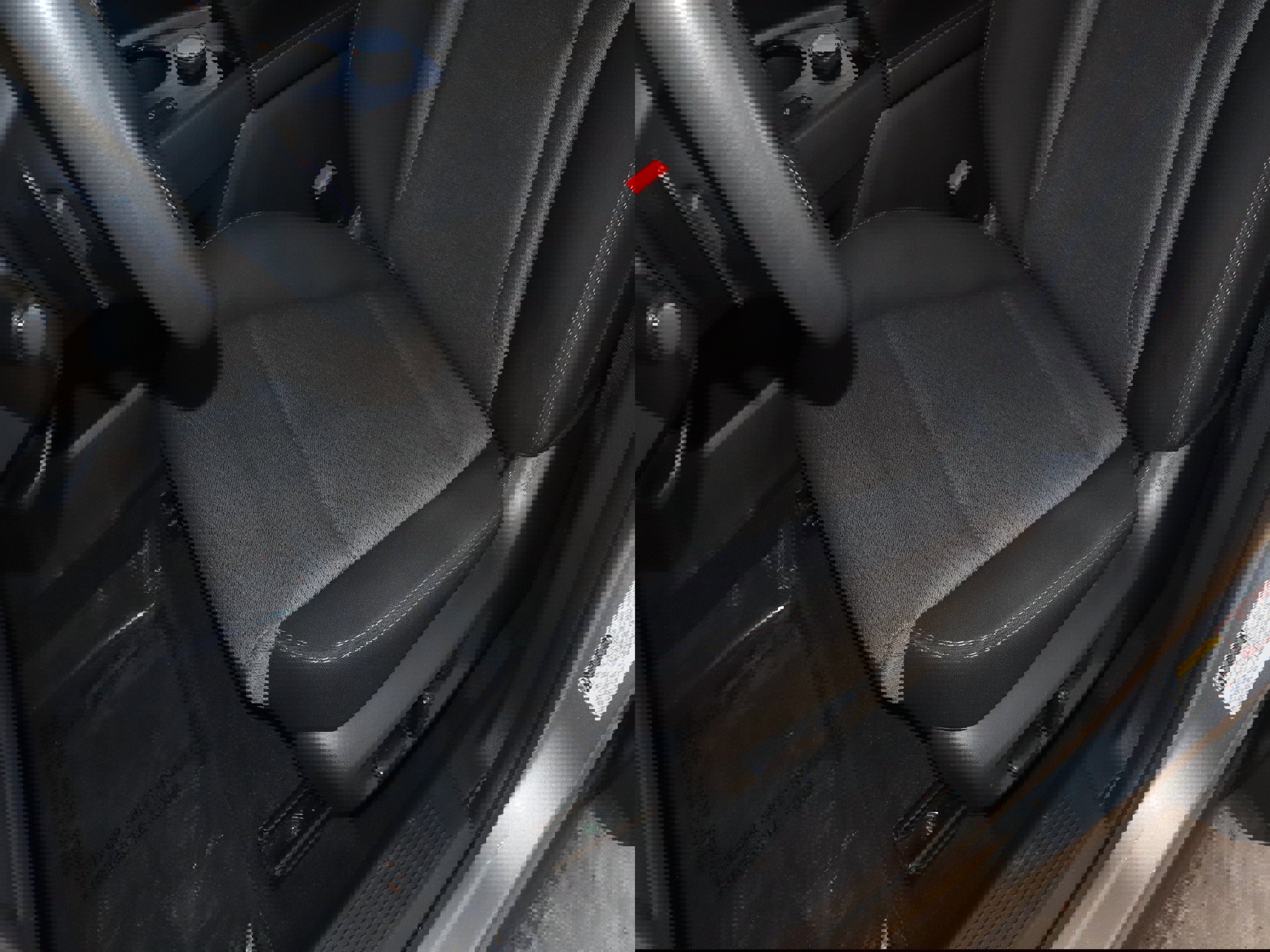 Used 2021 Nissan Rogue SV image 32