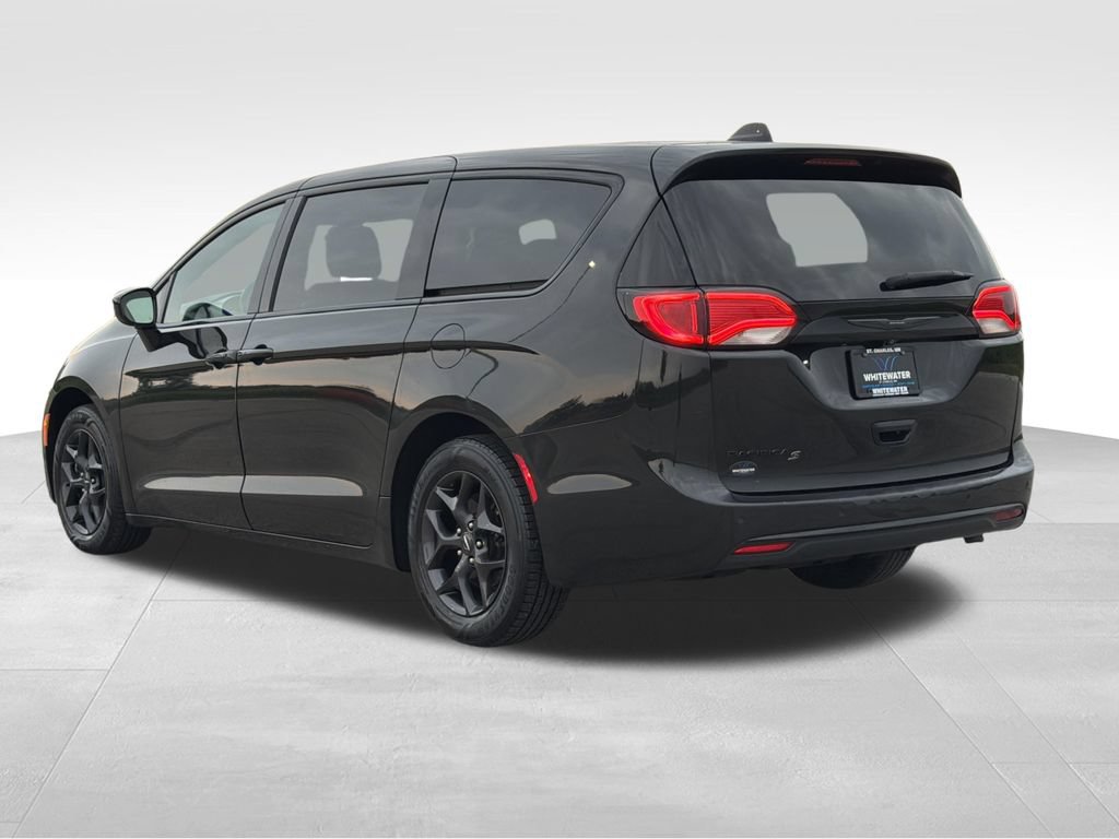 Used 2019 Chrysler Pacifica Touring Plus w/ S Appearance Package FWD image 25