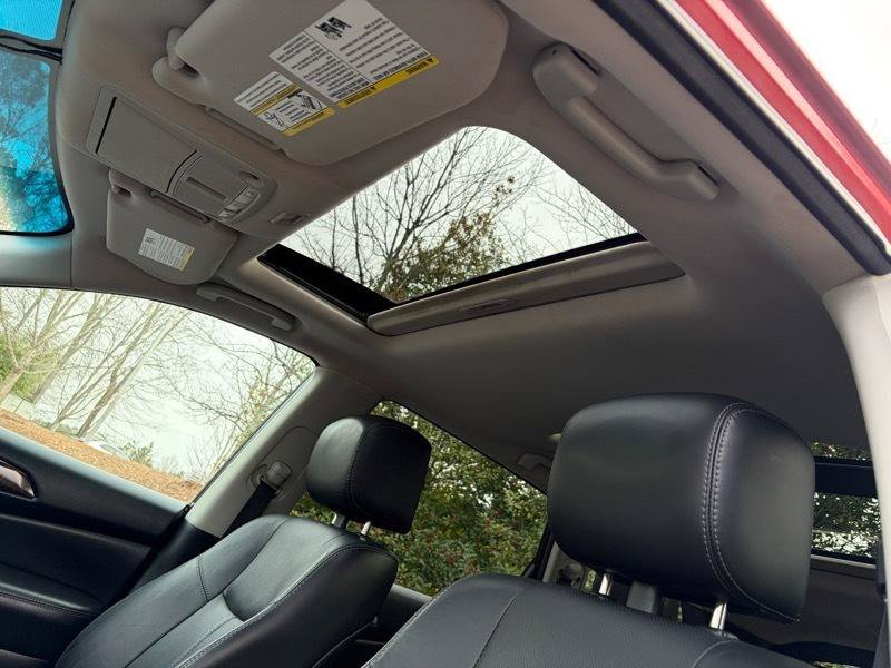 Used 2014 Nissan Pathfinder Platinum w/ Platinum Premium Package FWD image 30