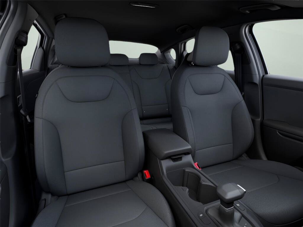 New 2026 Kia K4 FWD image 10