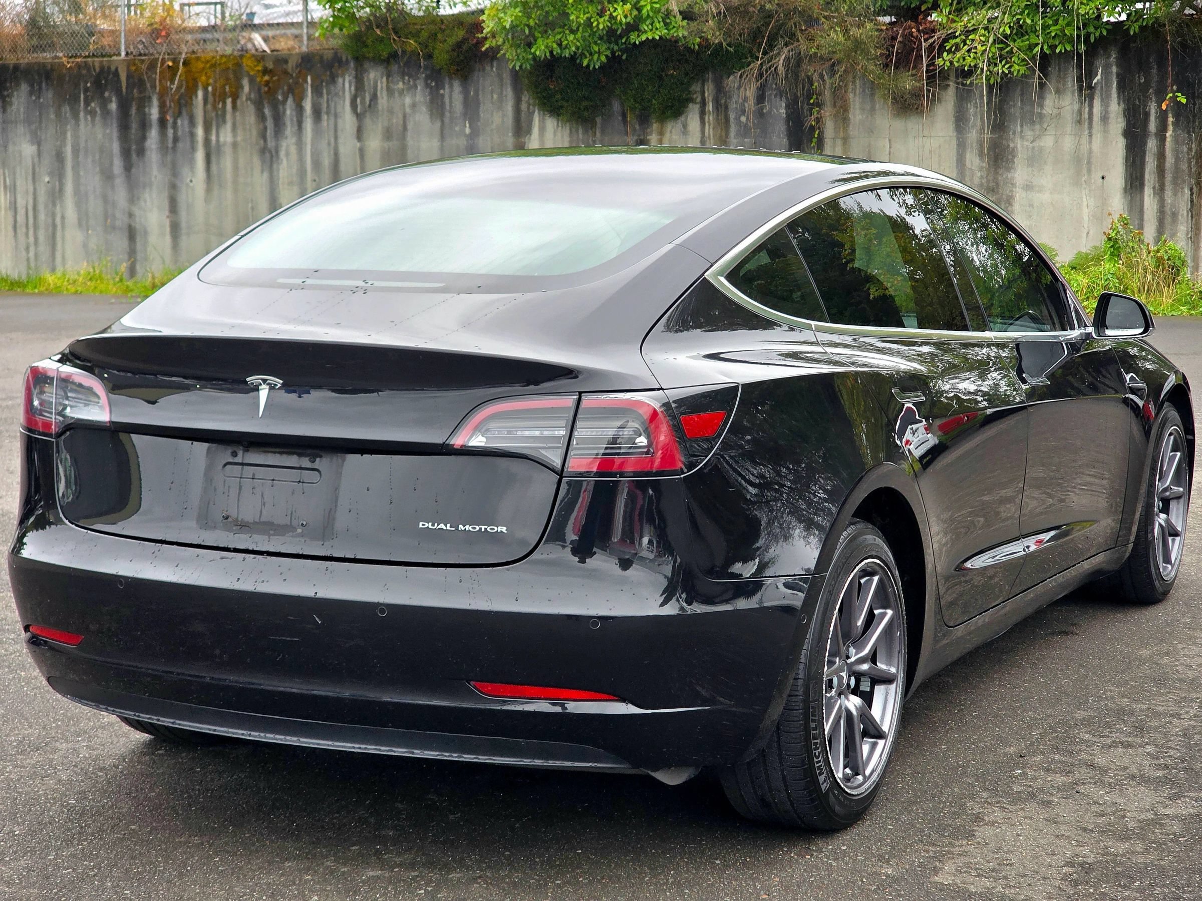 Used 2018 Tesla Model 3 Long Range AWD/4WD image 15