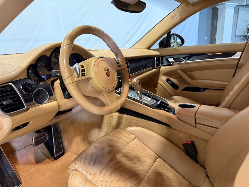Used 2014 Porsche Panamera image 15