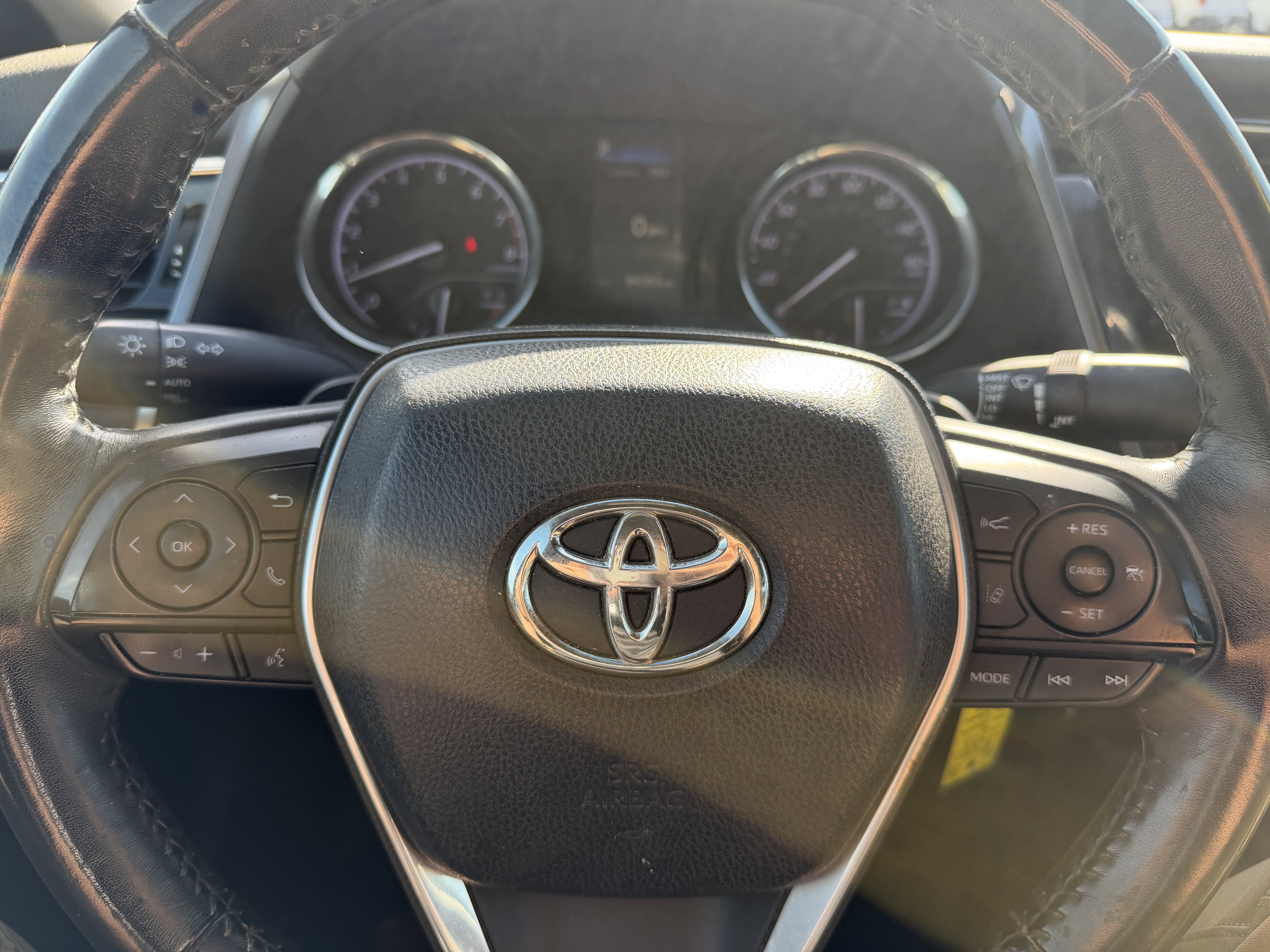 Used 2018 Toyota Camry SE FWD image 13