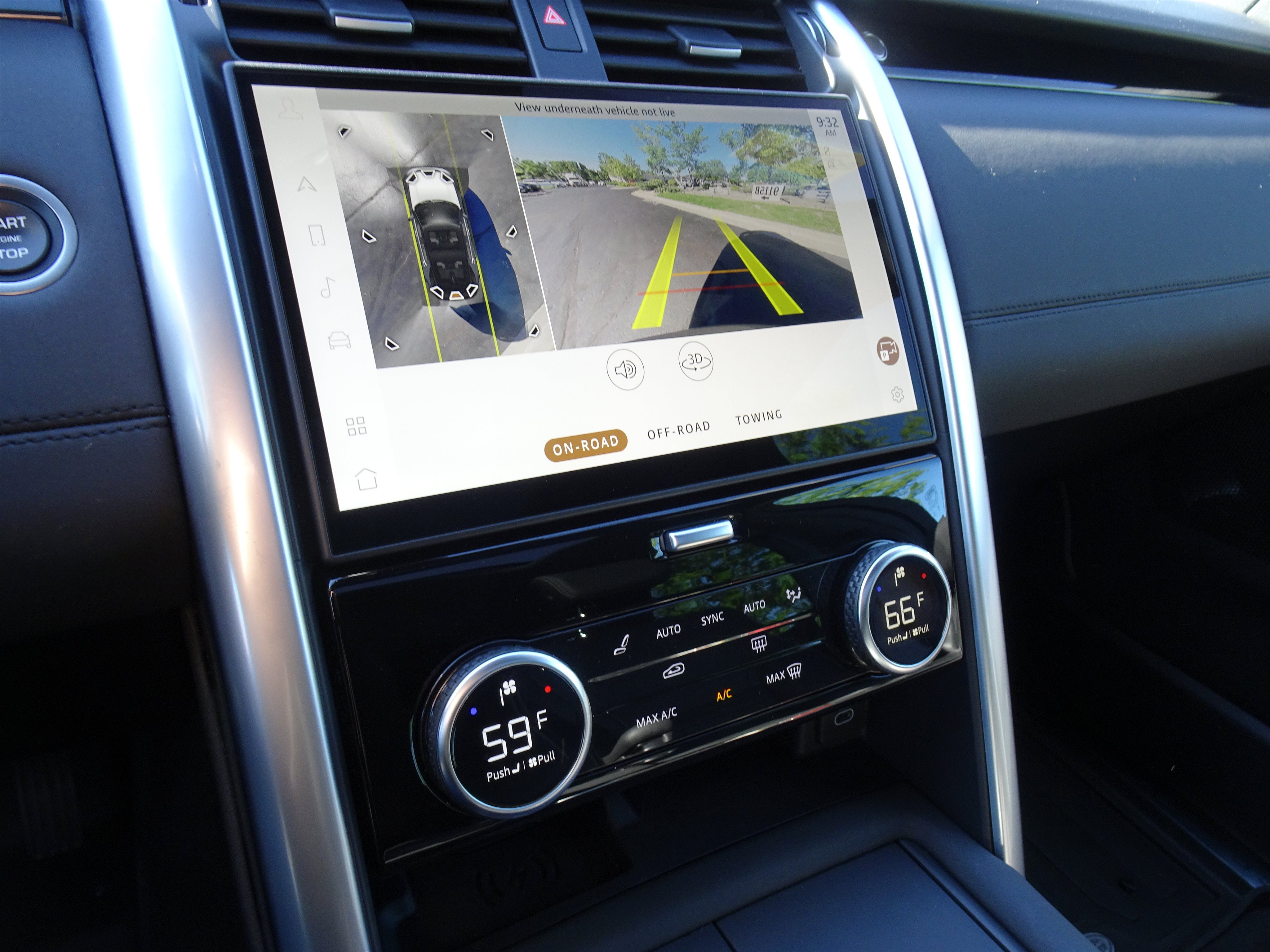 Certified 2025 Land Rover Discovery S AWD/4WD image 4