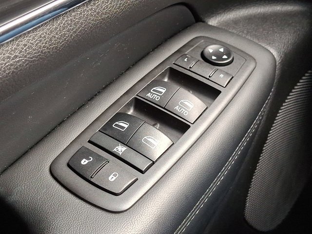 Certified 2021 Jeep Grand Cherokee Limited w/ Luxury Group II image 29