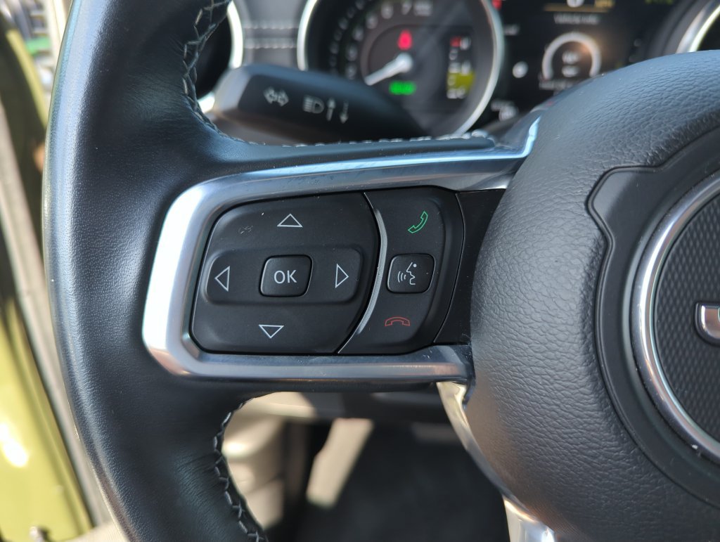Used 2022 Jeep Wrangler Unlimited Sahara AWD/4WD image 21