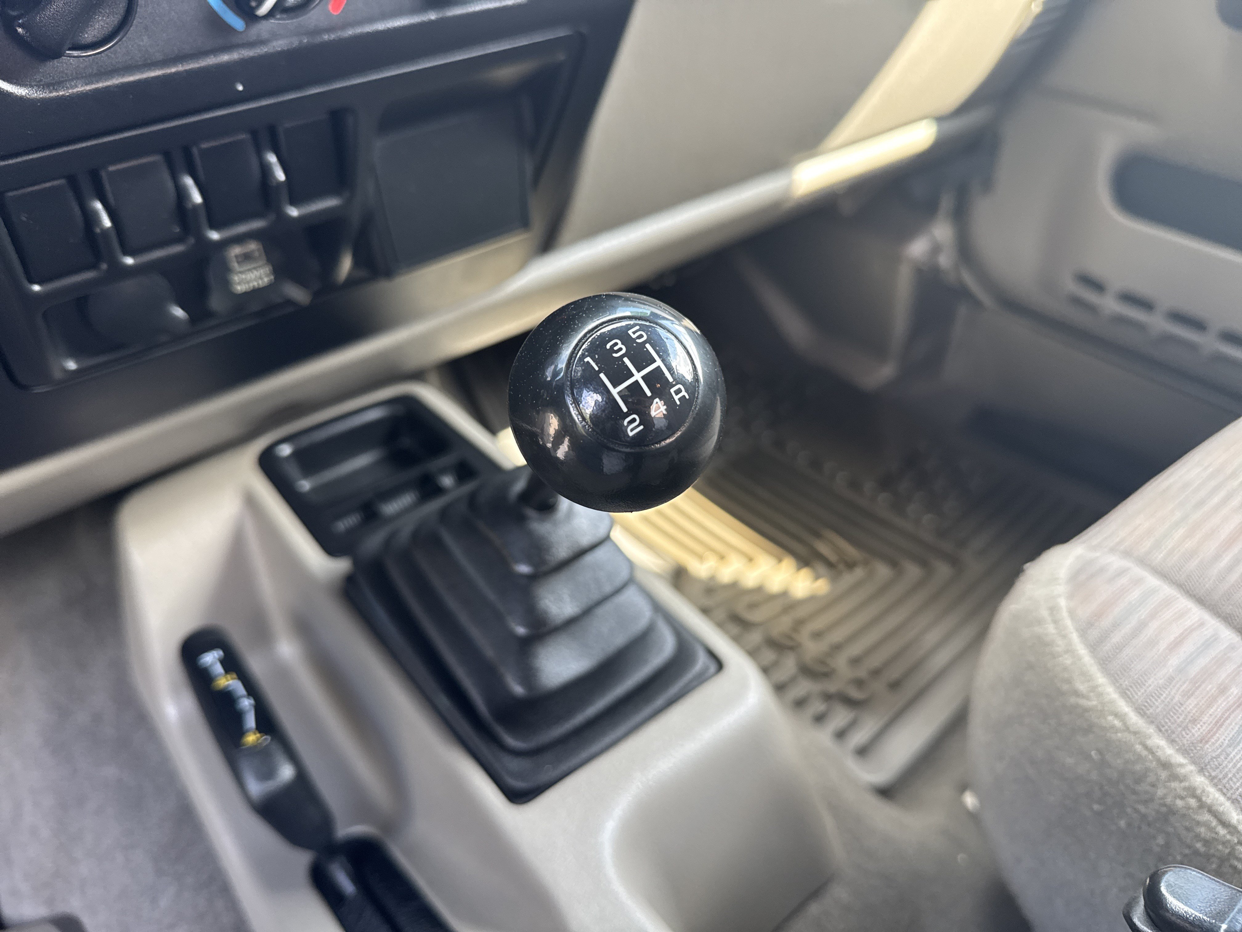 Used 2003 Jeep Wrangler X AWD/4WD image 23