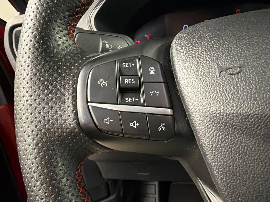 Used 2023 Ford Escape ST-Line w/ Tech Pack #1 AWD/4WD image 17