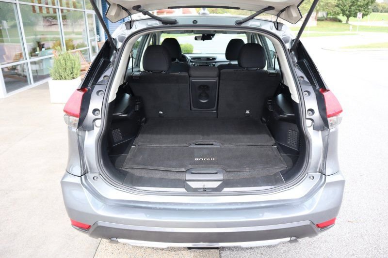 Used 2020 Nissan Rogue S image 17