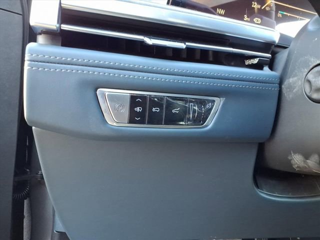 New 2026 Cadillac Escalade IQ Luxury 2 image 28