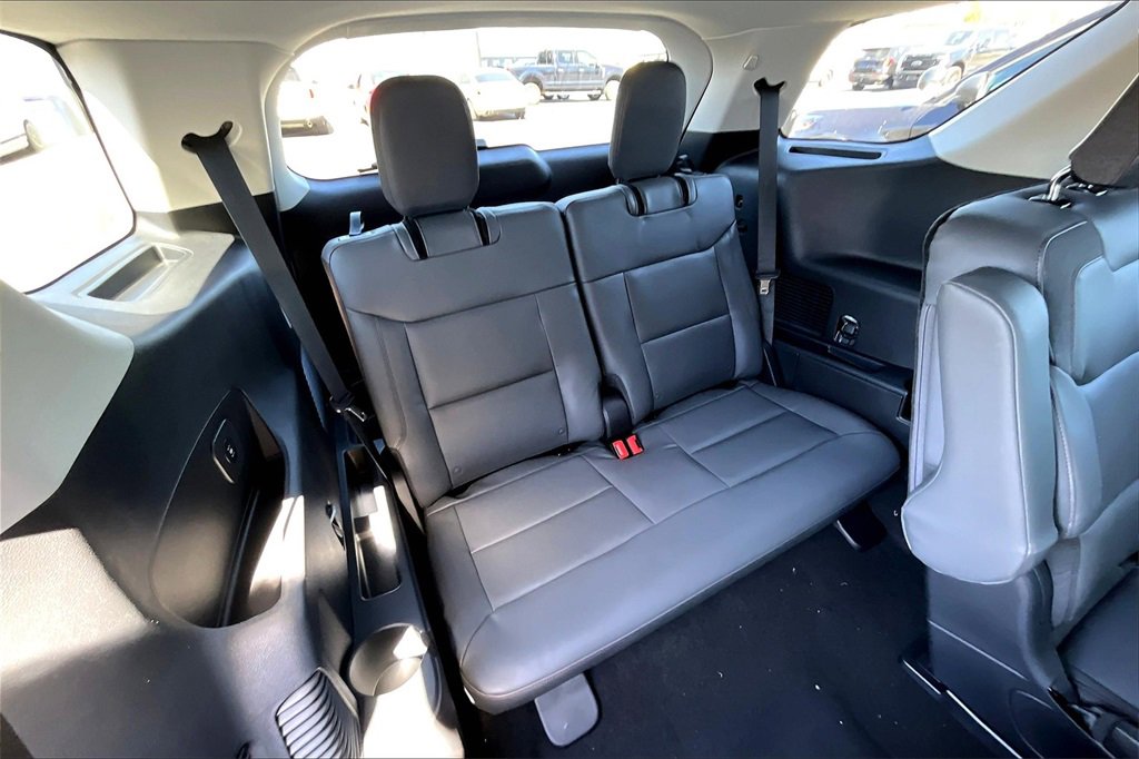 New 2025 Ford Explorer Active image 26