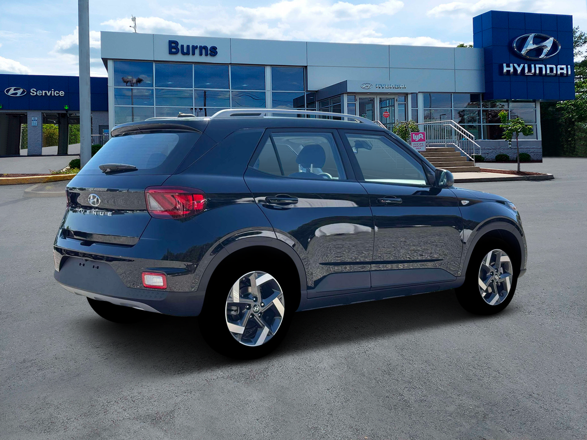 New 2026 Hyundai Venue SEL FWD image 8
