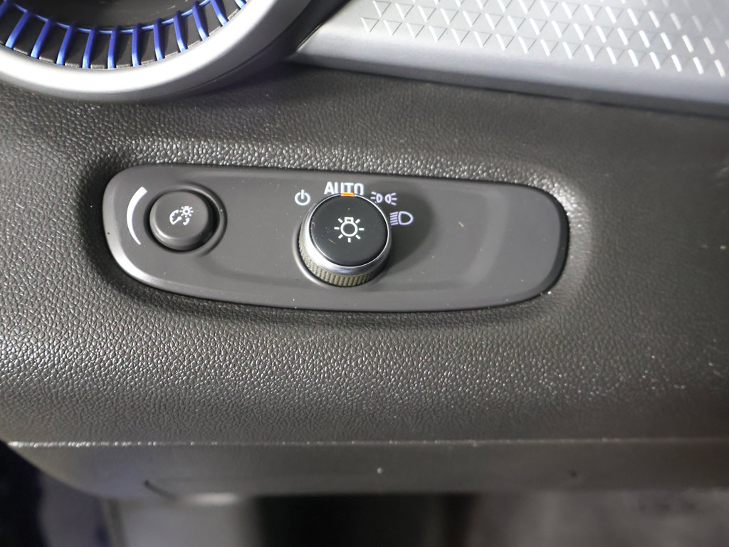 Used 2024 Chevrolet Trax LS w/ LS Convenience Package FWD image 31