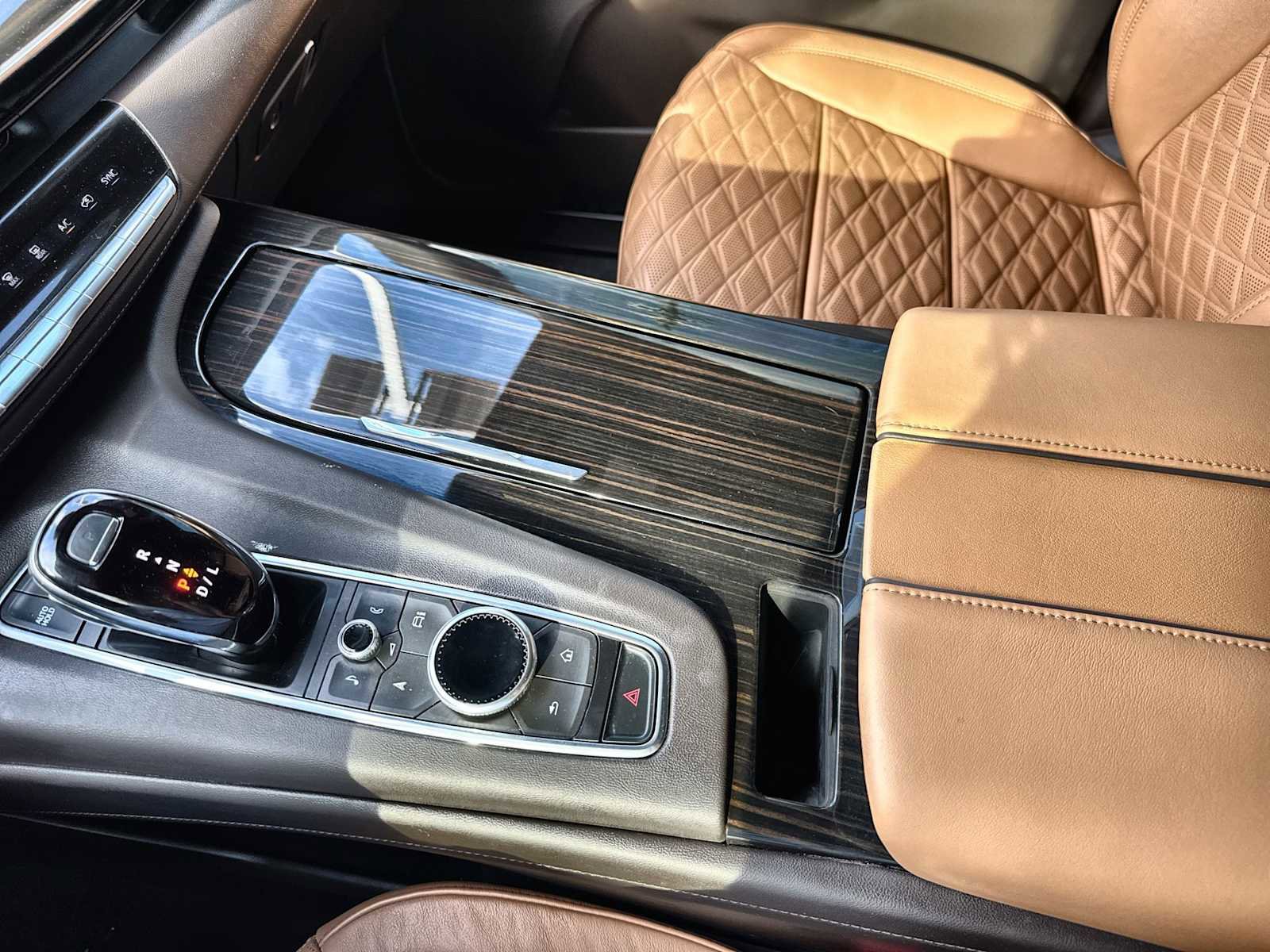 Used 2023 Cadillac Escalade ESV Sport w/ Touring Package AWD/4WD image 22