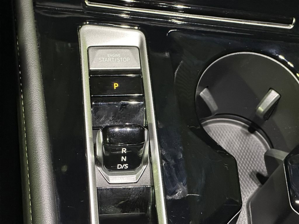 Used 2024 Volkswagen Atlas SE image 18