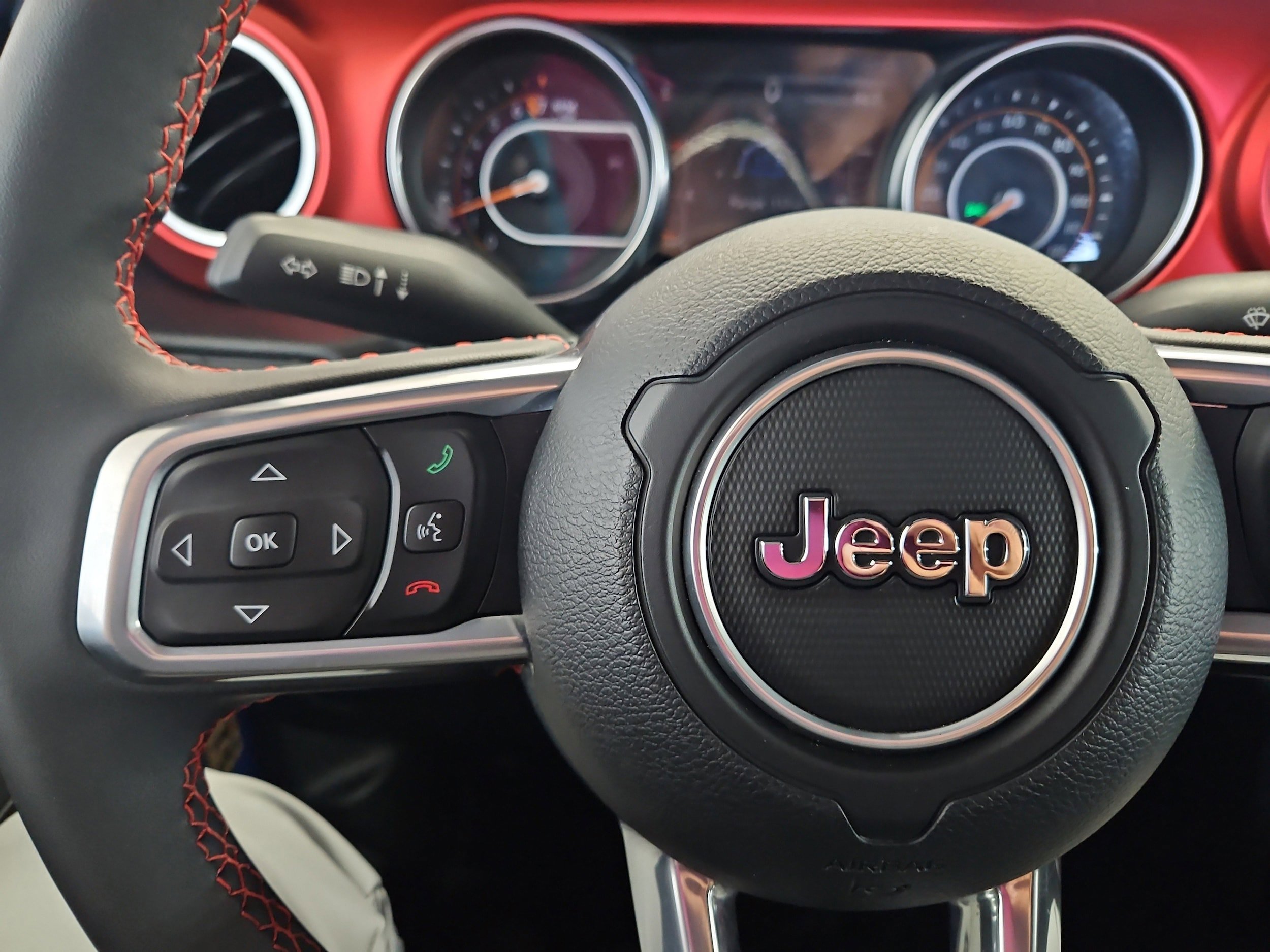 Used 2023 Jeep Gladiator Rubicon w/ LED Lighting Group image 15