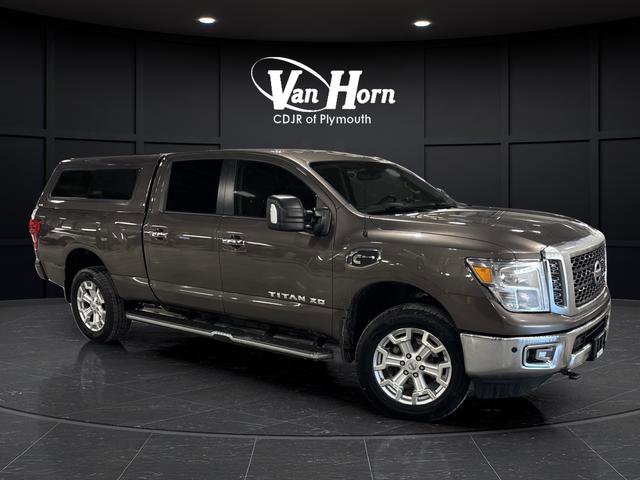 Used 2017 Nissan Titan SV image 1