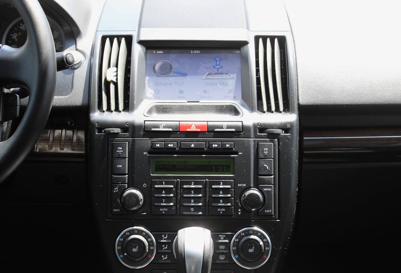 Used 2011 Land Rover LR2 HSE AWD/4WD image 19