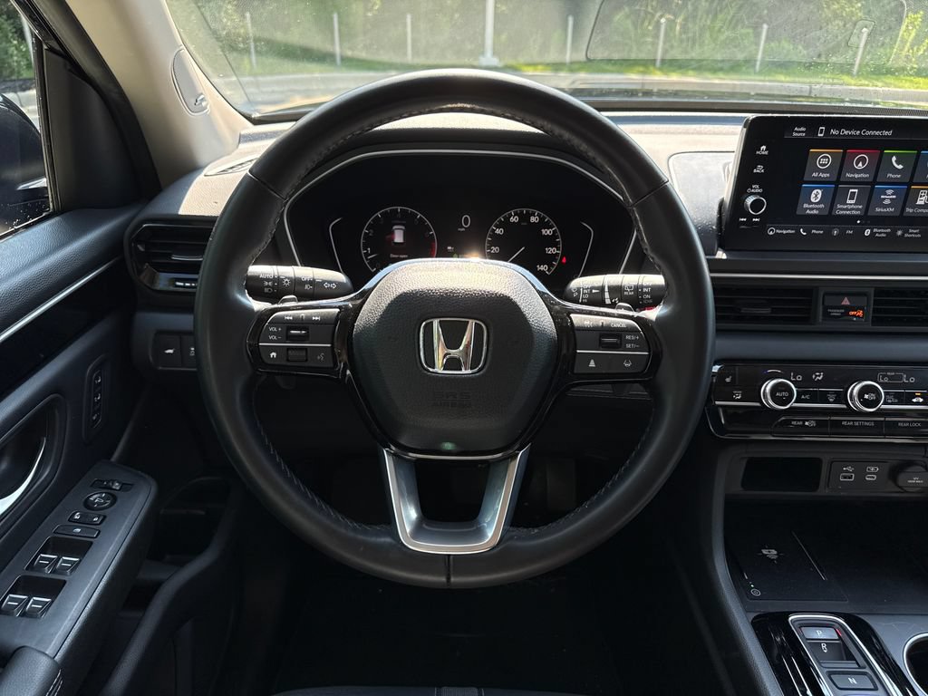 Used 2024 Honda Pilot Touring image 19