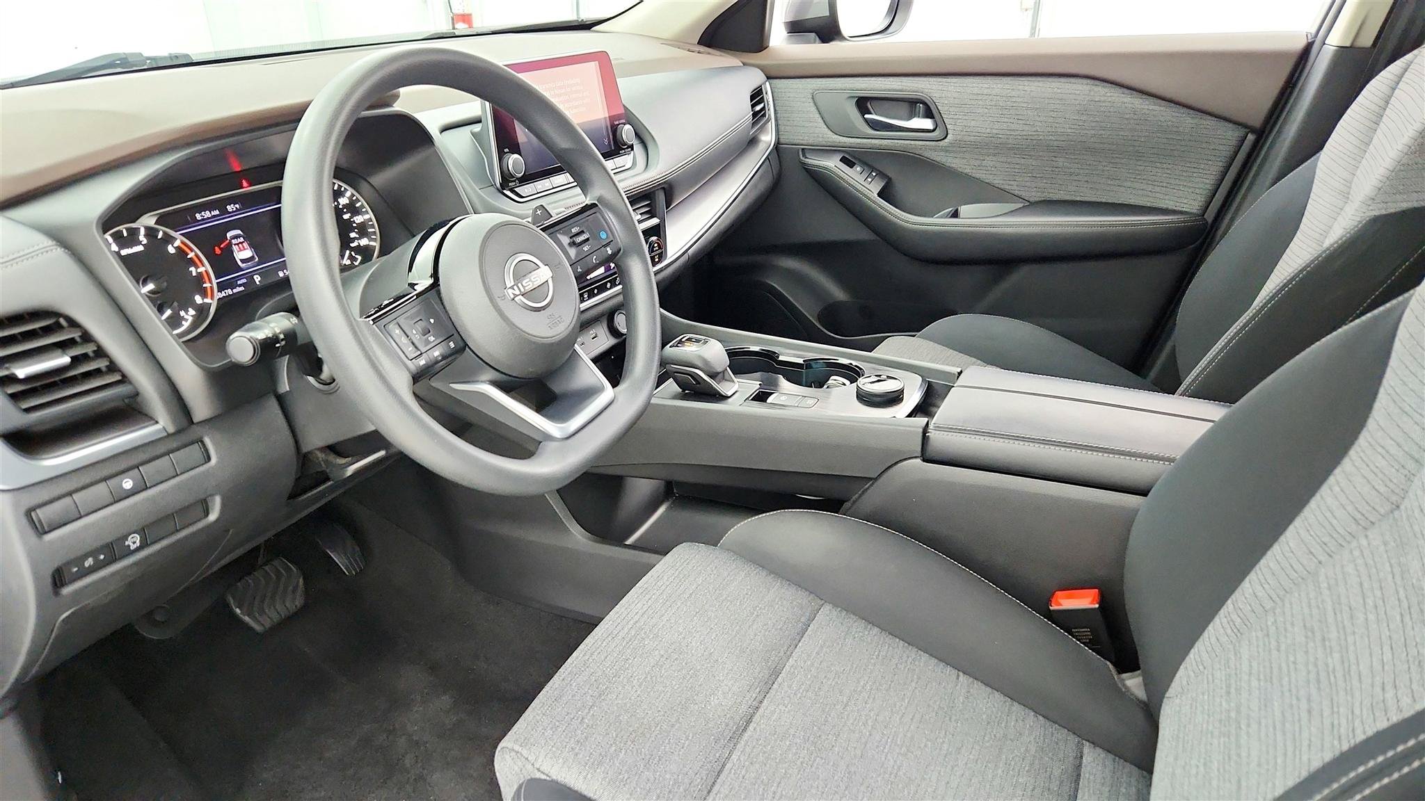 Used 2023 Nissan Rogue SV AWD/4WD image 9