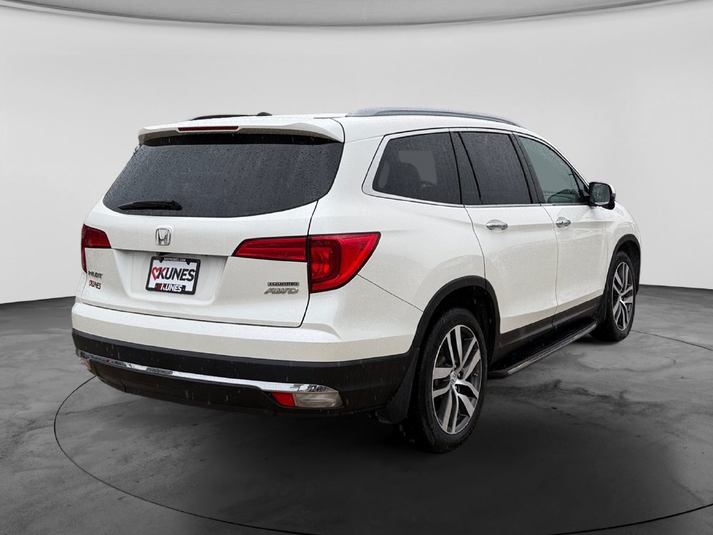 Used 2016 Honda Pilot Touring image 10