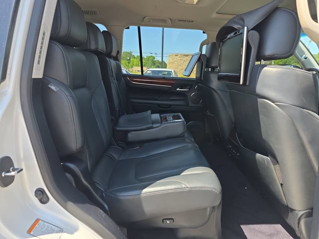 Used 2018 Lexus LX 570 4WD w/ Luxury Package image 18