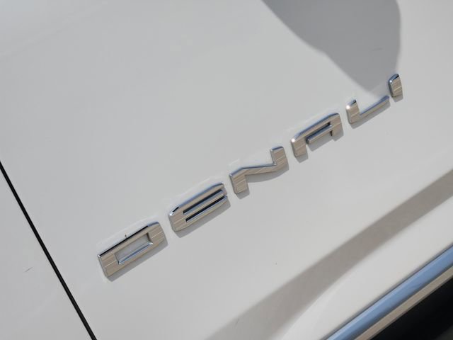 Used 2023 GMC Yukon Denali w/ LPO, Floor Liner Package AWD/4WD image 12