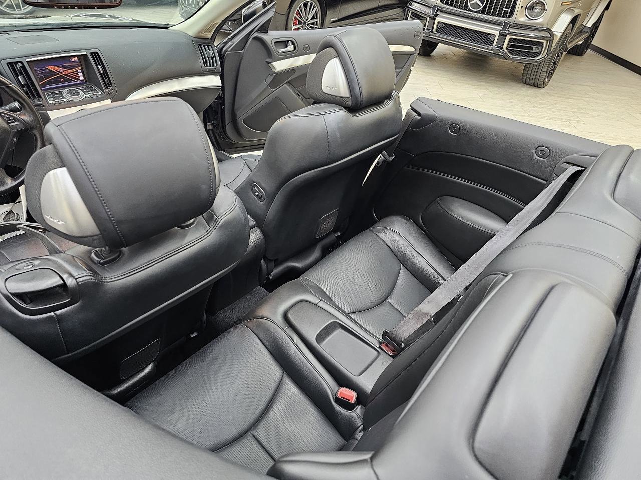 Used 2013 INFINITI G37 Convertible w/ Premium Pkg RWD image 22