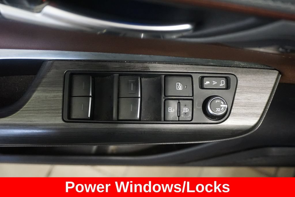 Certified 2022 Toyota Venza Limited AWD/4WD image 5