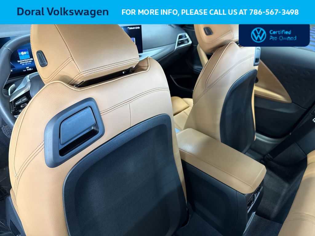 Used 2025 BMW 230i Coupe RWD image 22