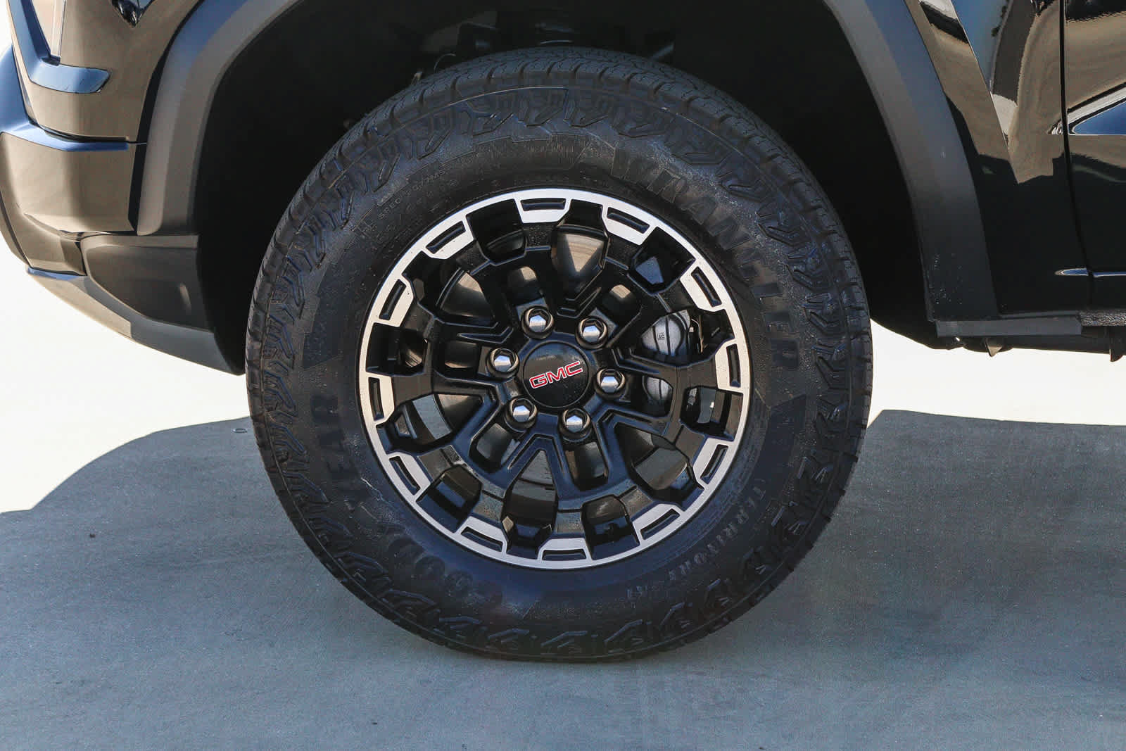 Used 2026 GMC Canyon AT4 AWD/4WD image 11
