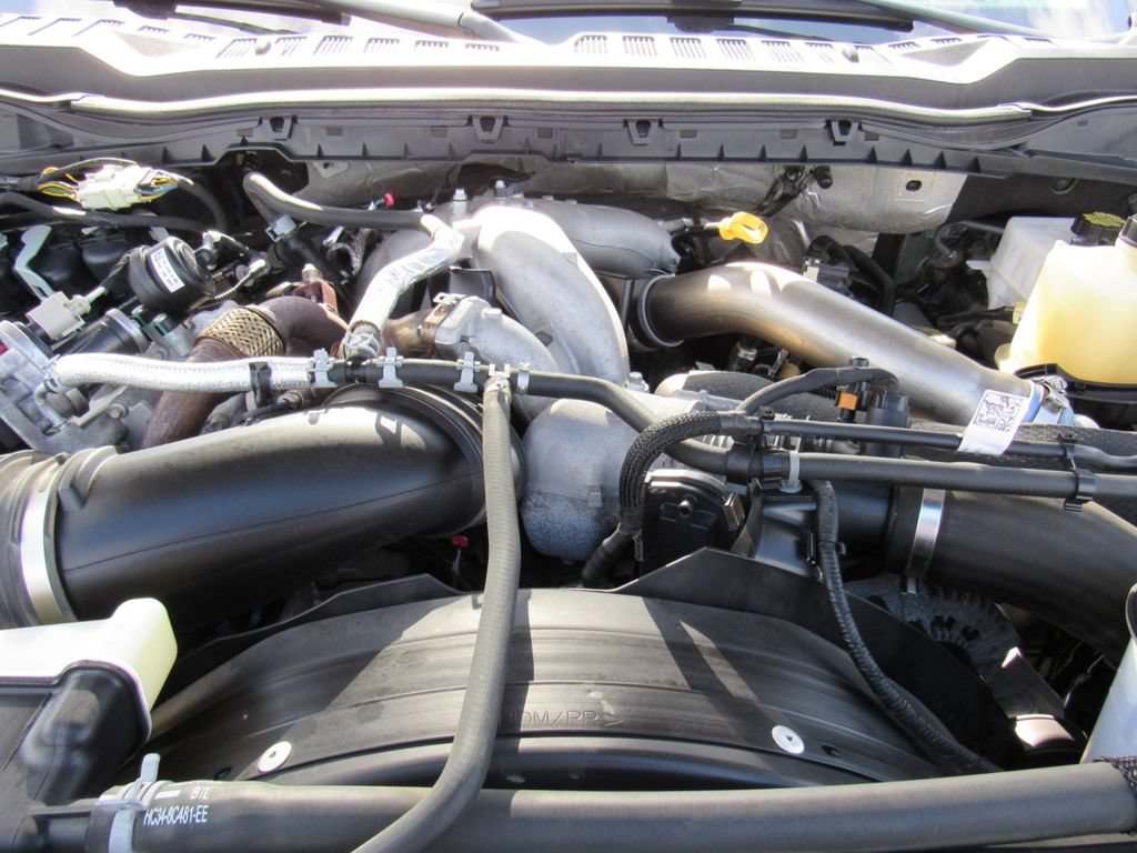 Used 2023 Ford F350 Lariat w/ FX4 Off-Road Package AWD/4WD image 14