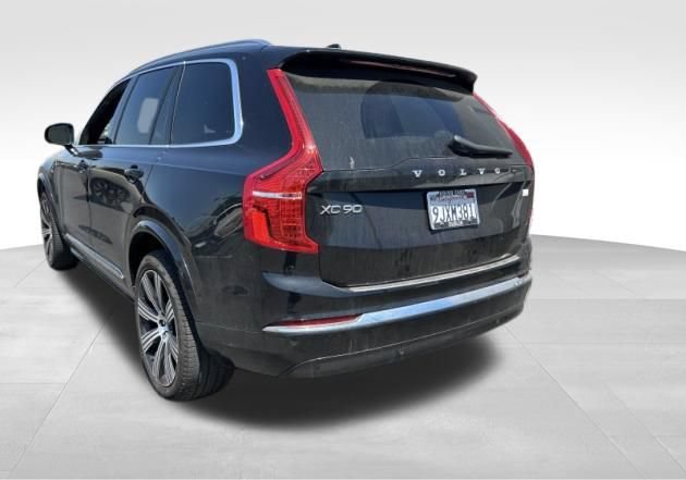 Used 2024 Volvo XC90 T8 Plus w/ Protection Package Premier AWD/4WD image 4