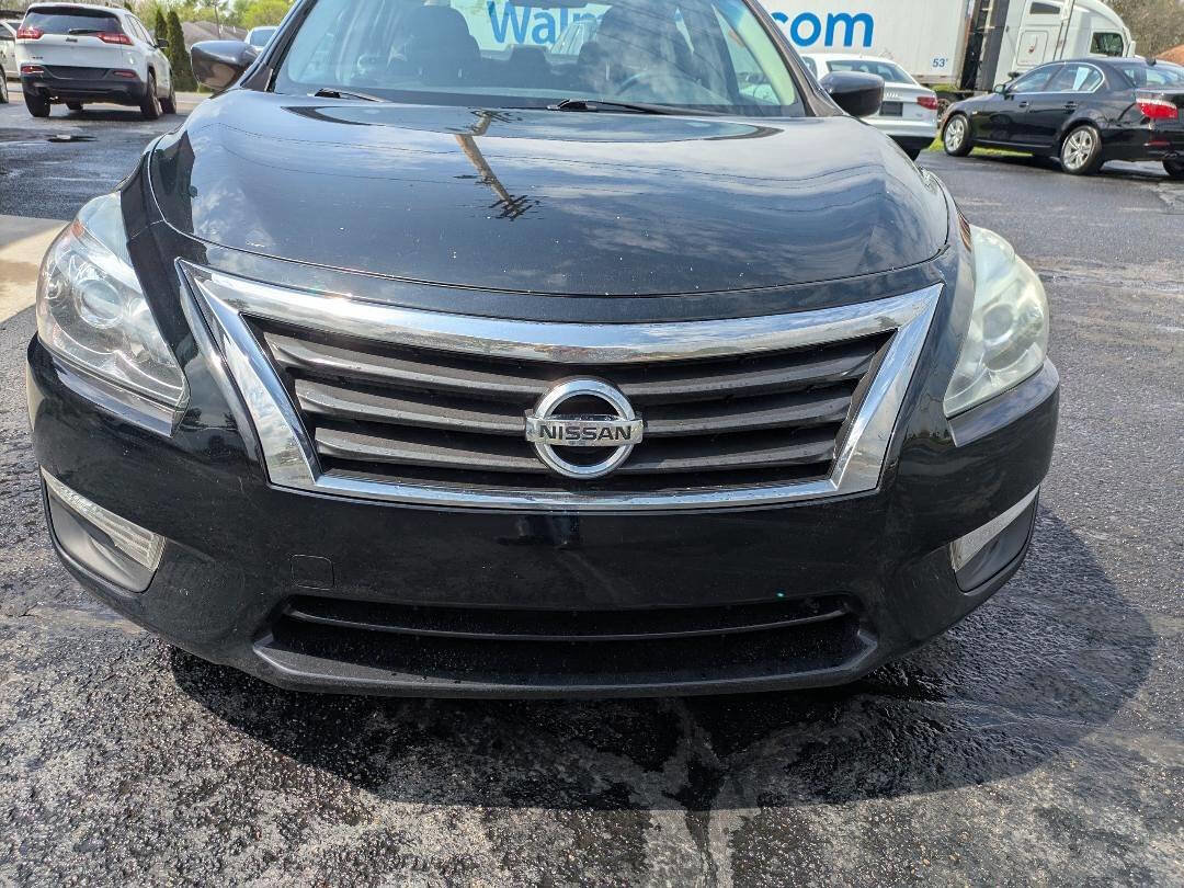 Used 2013 Nissan Altima 2.5 S FWD image 8