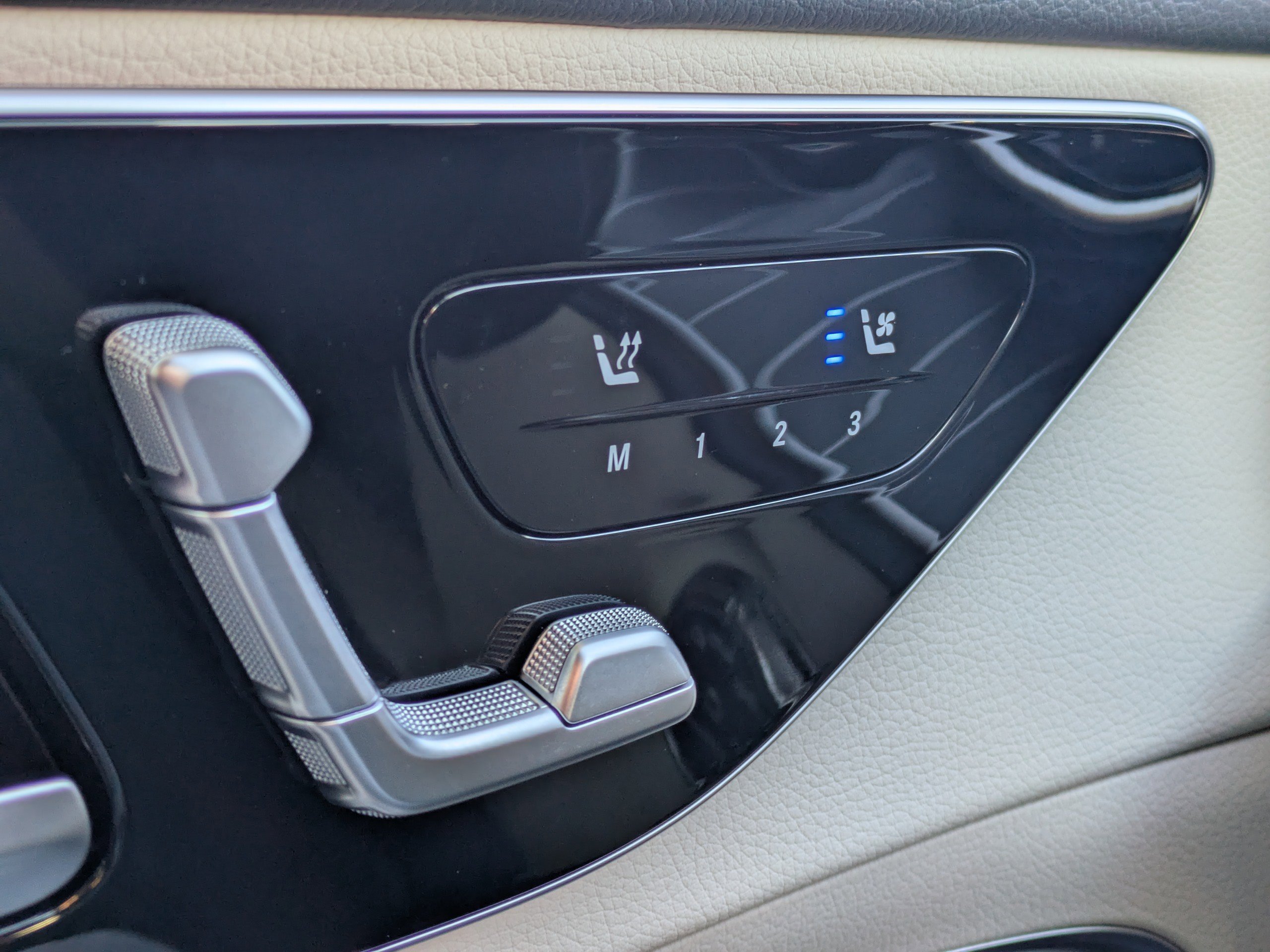 Used 2024 Mercedes-Benz C 300 Sedan image 26