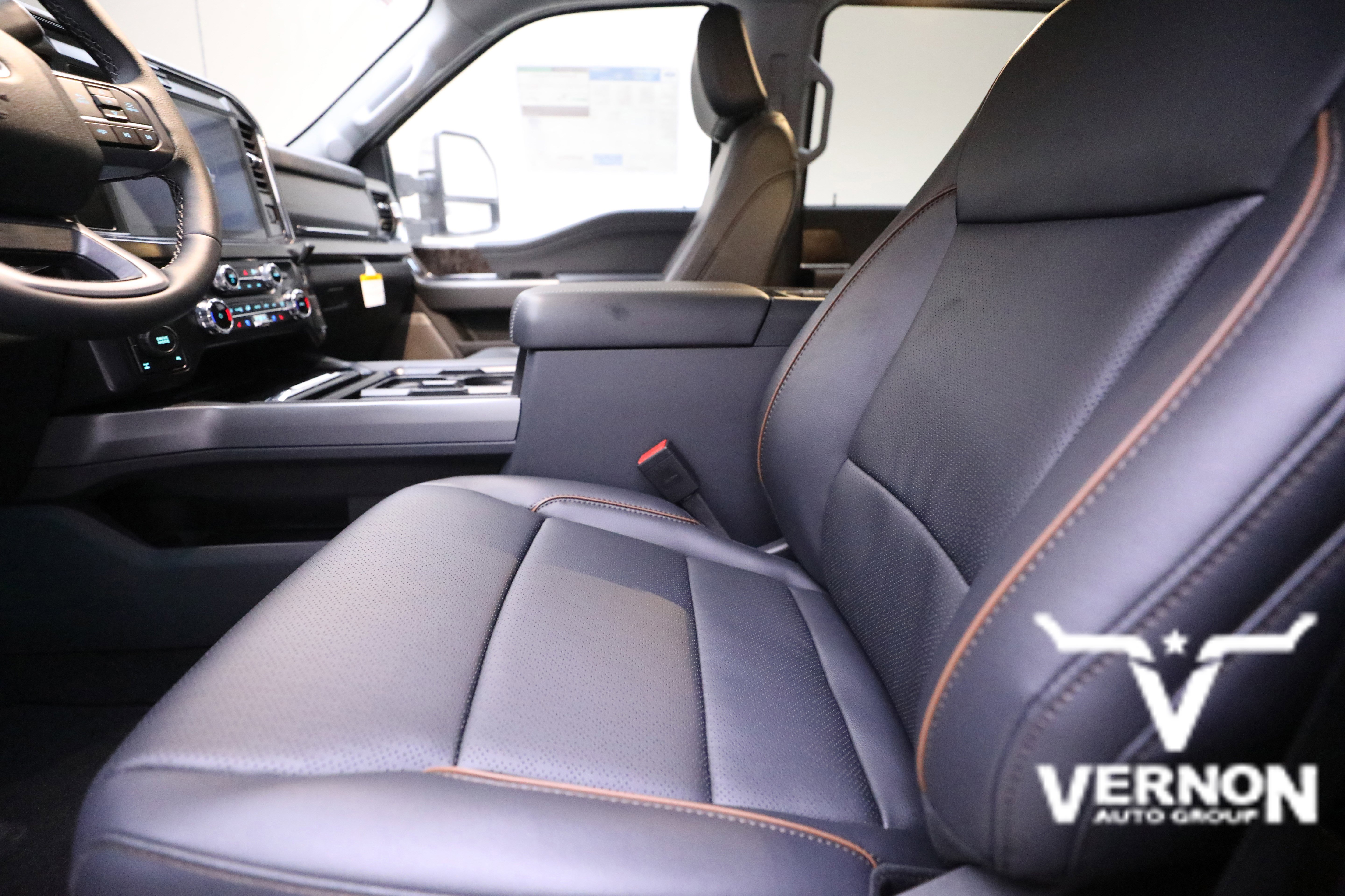 New 2026 Ford F250 Lariat w/ Chrome Package image 10