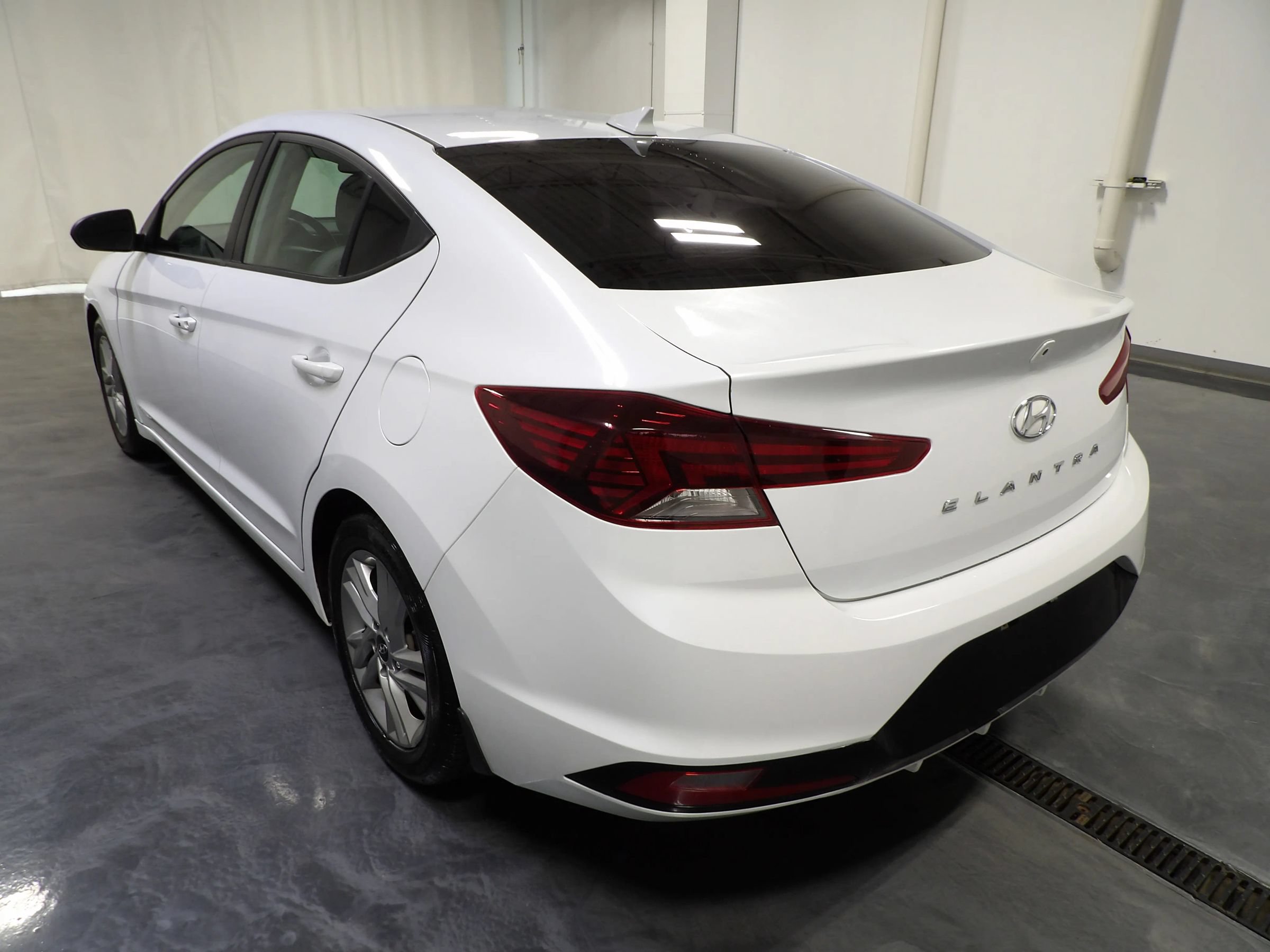 Used 2020 Hyundai Elantra Value Edition w/ Cargo Package (C1) FWD image 6