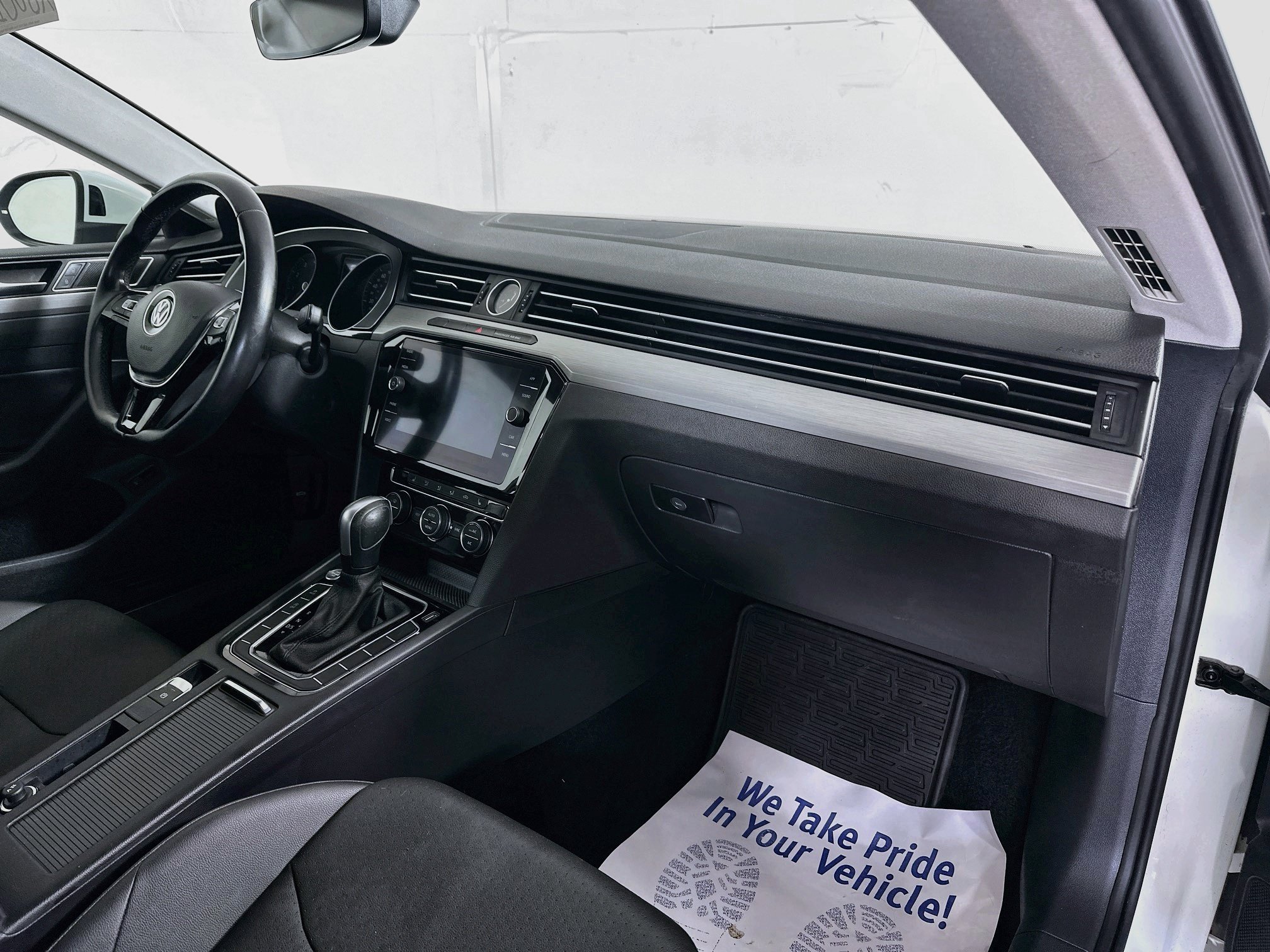 Used 2020 Volkswagen Arteon SE AWD/4WD image 26