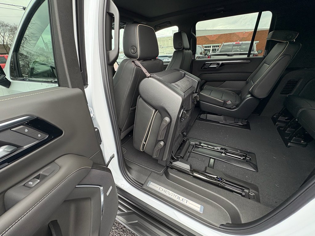 New 2026 Chevrolet Suburban Premier w/ Sun And Tow Package image 28