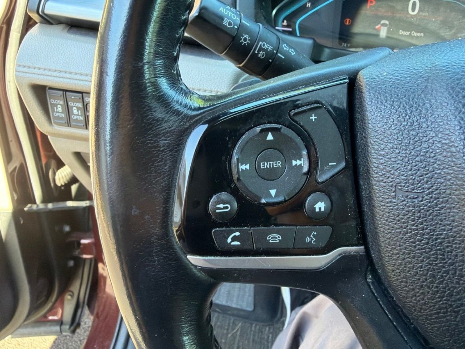 Used 2018 Honda Odyssey EX-L image 18