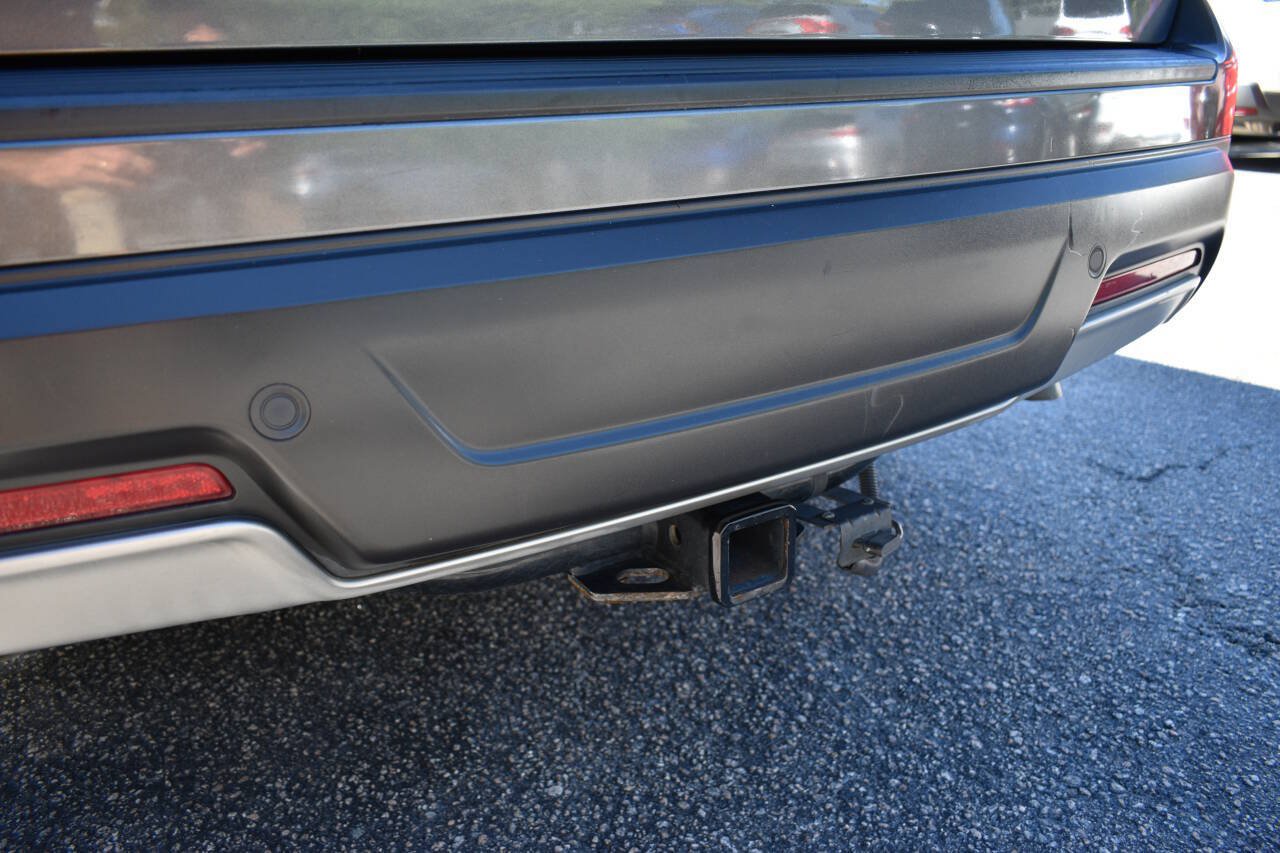 Used 2019 Ford Explorer XLT FWD image 32