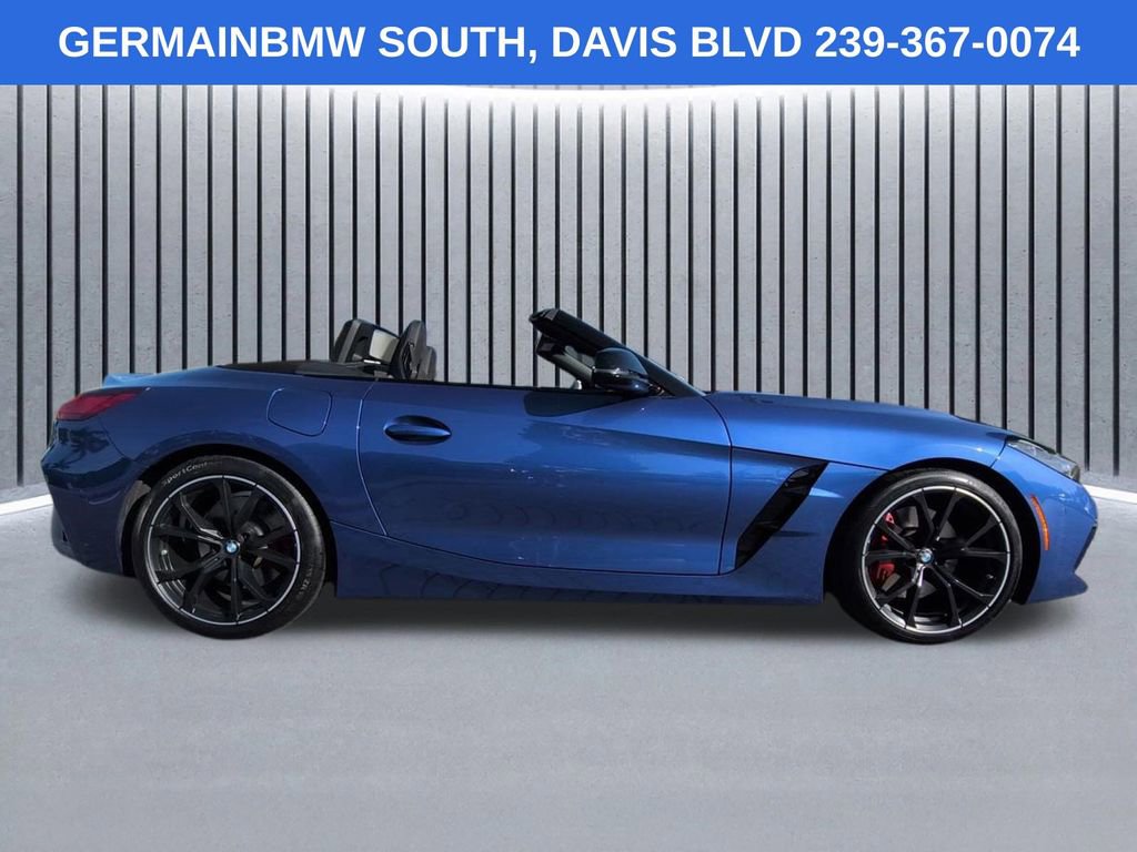 Certified 2025 BMW Z4 M40i w/ Premium Package RWD image 4