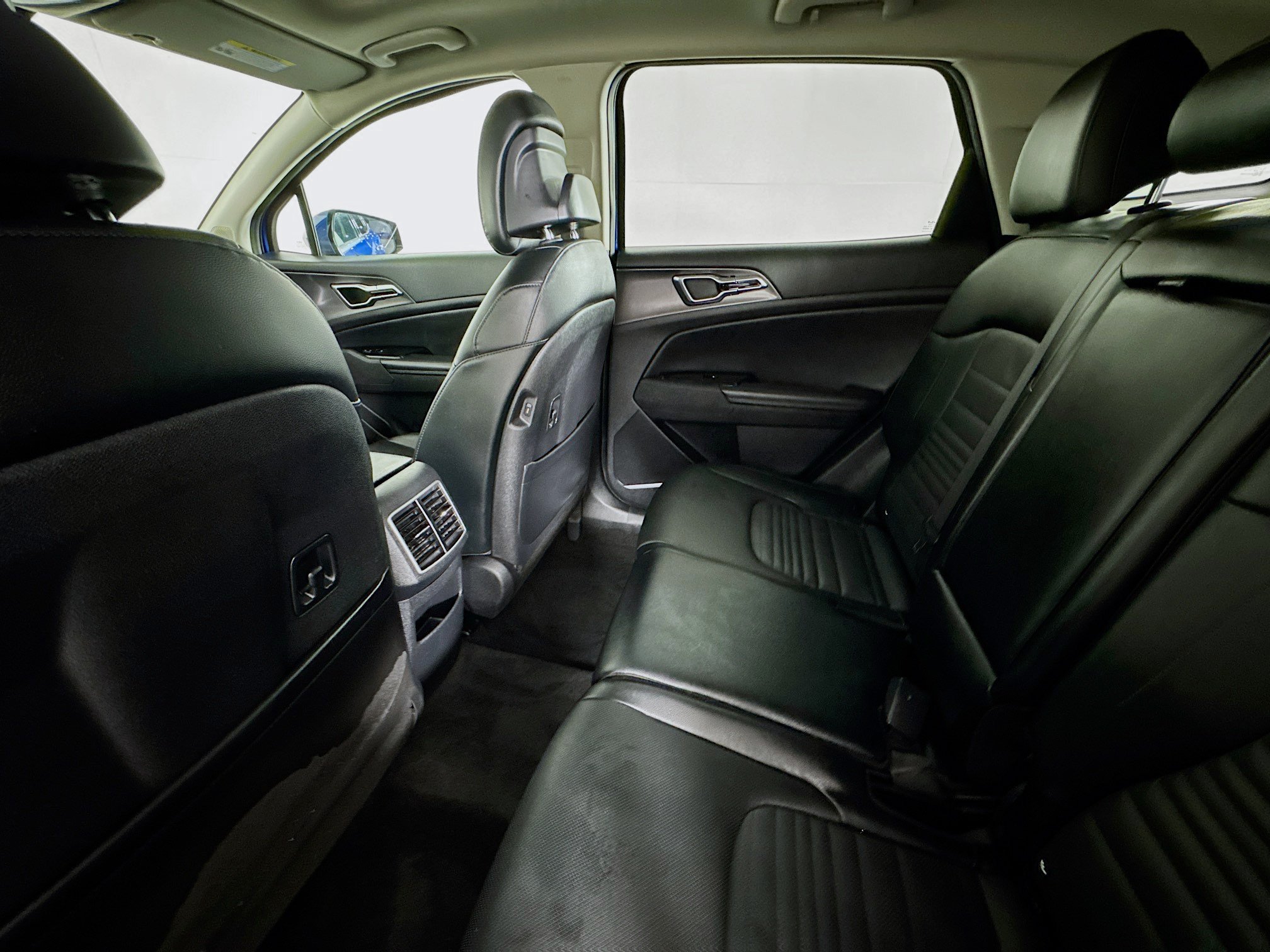 Used 2023 Kia Sportage SX FWD image 24