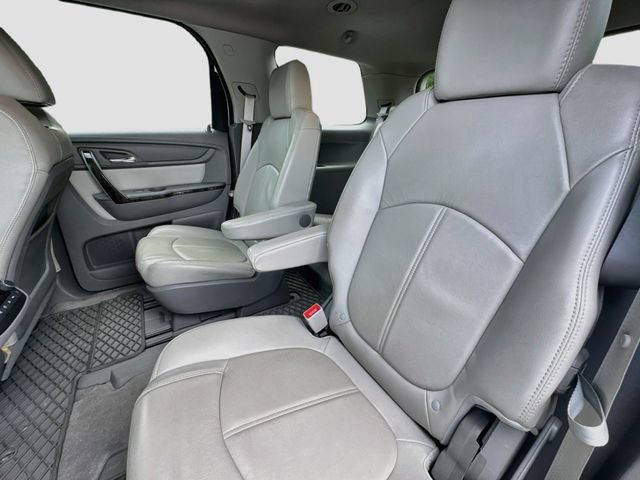 Used 2016 GMC Acadia SLT w/ Premium Edition FWD image 26