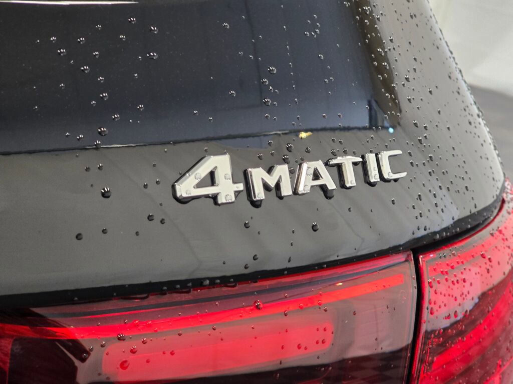 Used 2025 Mercedes-Benz GLB 250 4MATIC image 31
