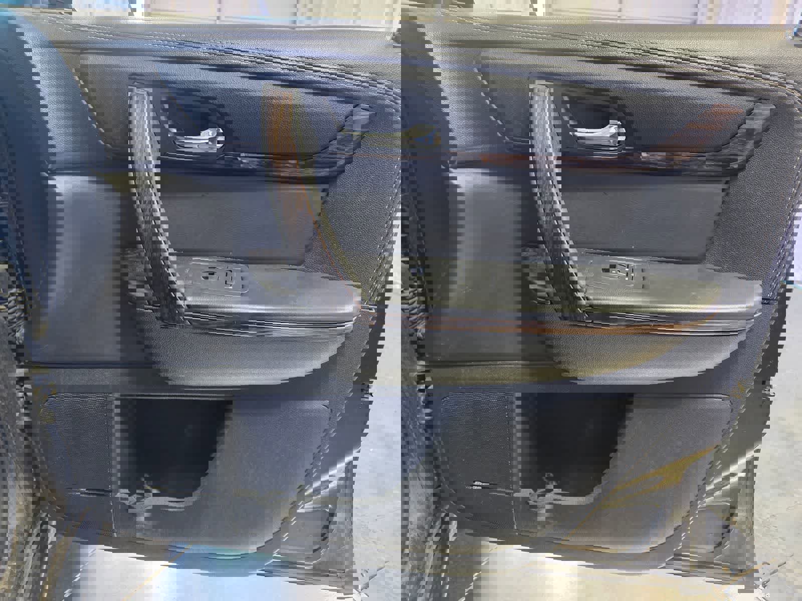 Used 2016 GMC Acadia Denali image 13