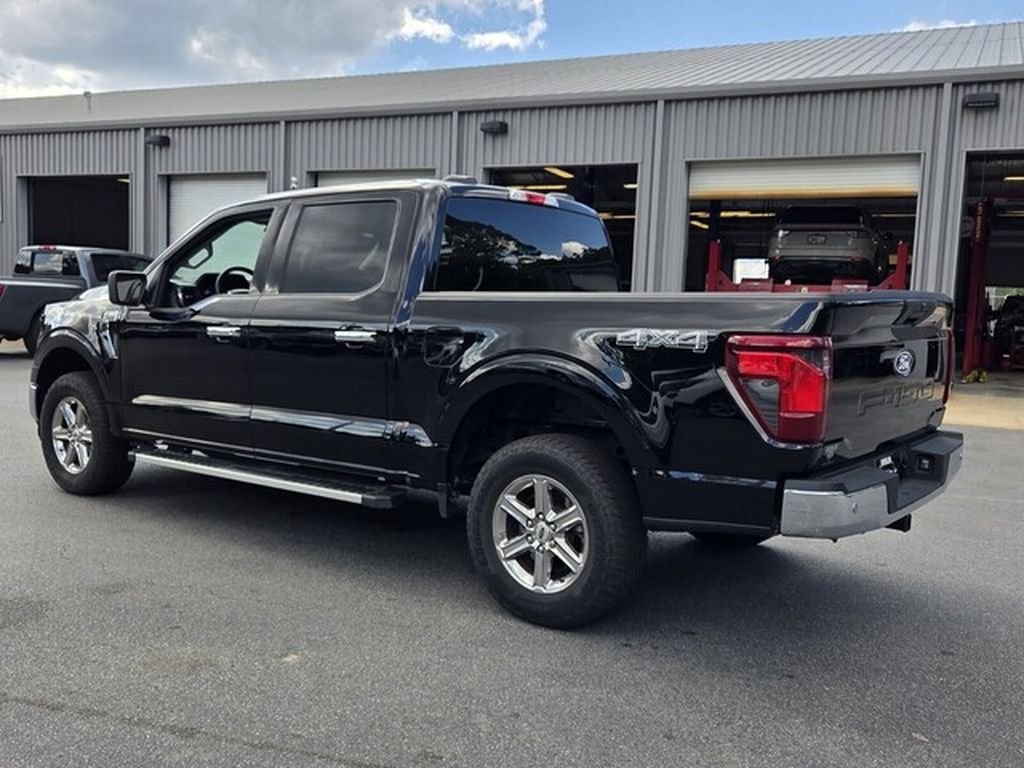 Used 2025 Ford F150 XLT w/ Equipment Group 301A Standard AWD/4WD image 11